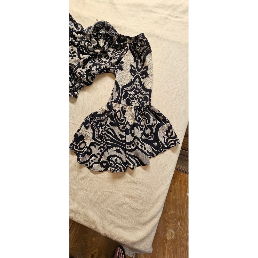 Cato Womens Off The Shoulder Bell Sleeve Paisley Blouse Navy Blue White 18/20W - Picture 3 of 5